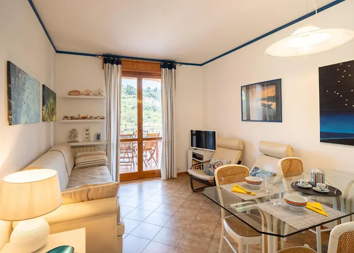 Guesthost - Terrace With Parking & Shared Pool Apartament *