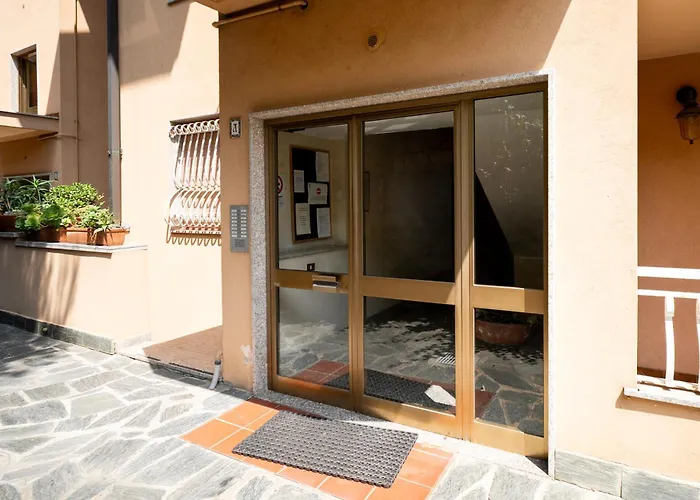 Guesthost - Terrace With Parking & Shared Pool Appartement Bordighera