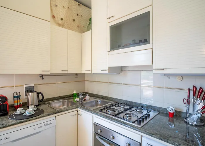 Appartement Guesthost - Terrace With Parking & Shared Pool Bordighera