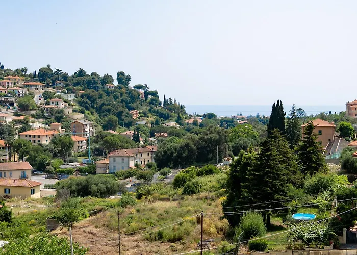 Guesthost - Terrace With Parking & Shared Pool Apartament